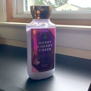 Bath and Body Works Merry Cherry Cheer Lotion